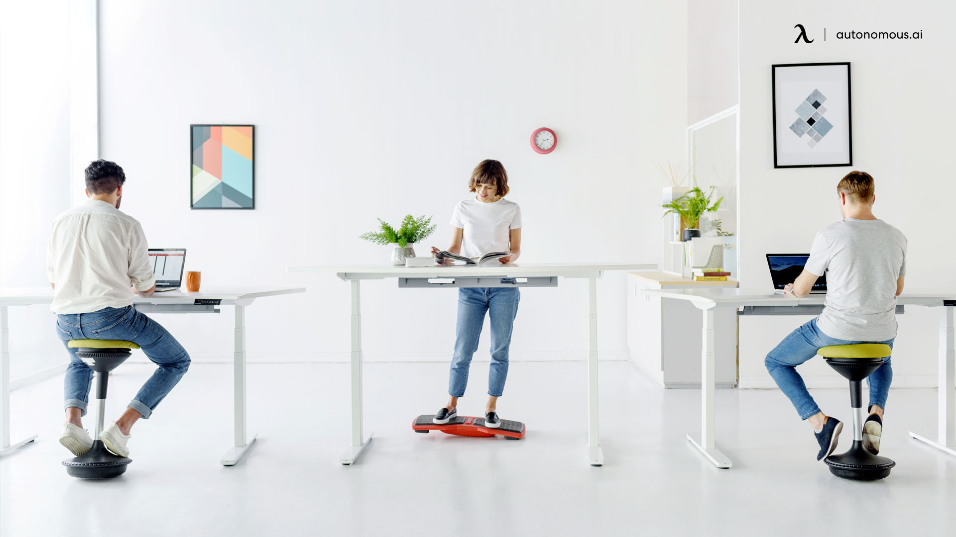 Ergonomic standing desk