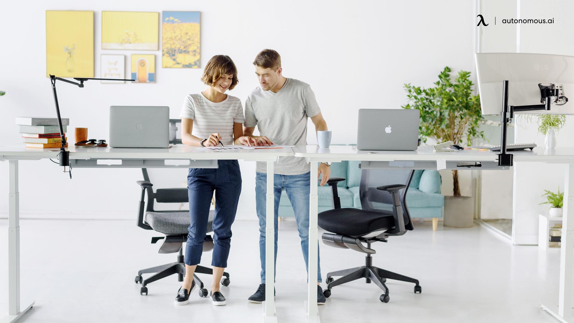 which is better for a standing desk, stool or chair?