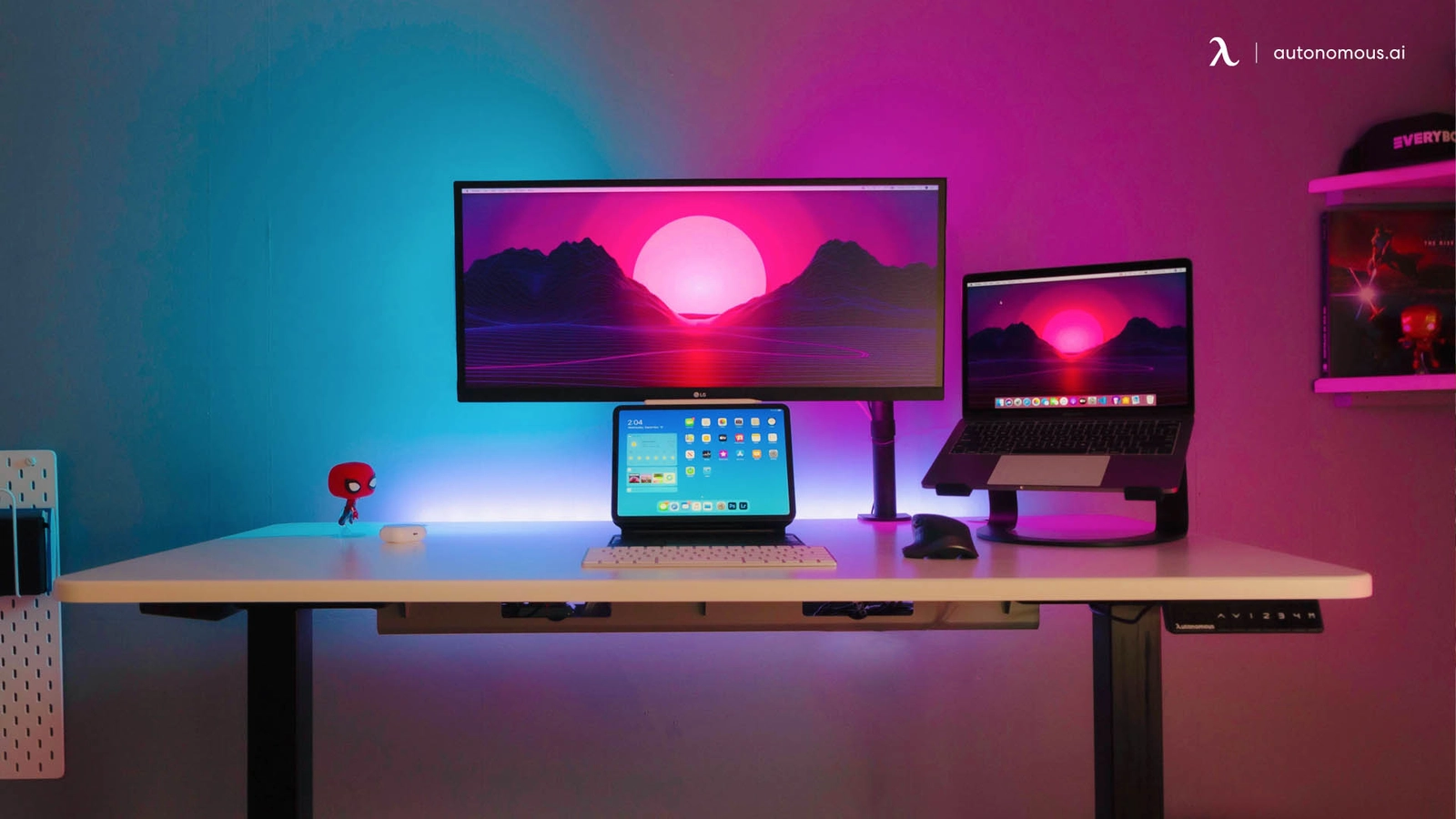 21 Multi-monitor Computer Desk Setup Ideas for Tech Lovers