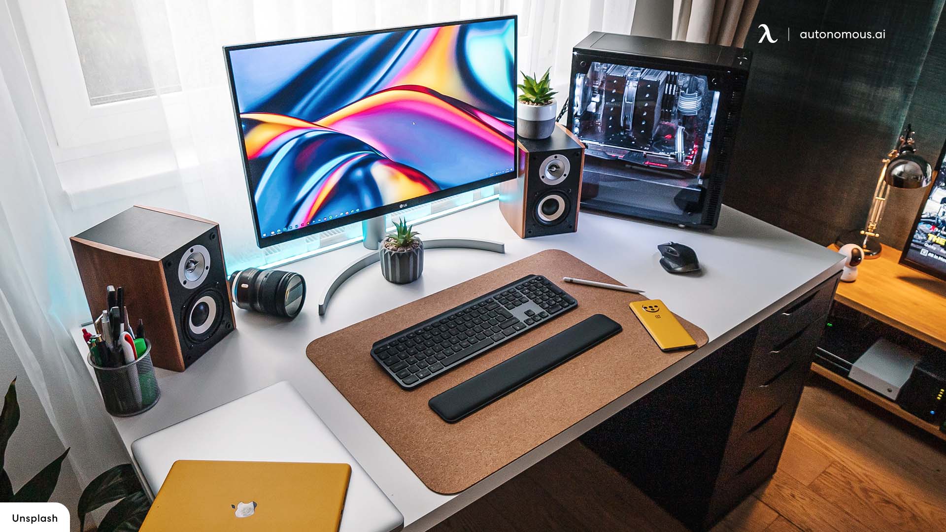 Right Accessories for office desk setup