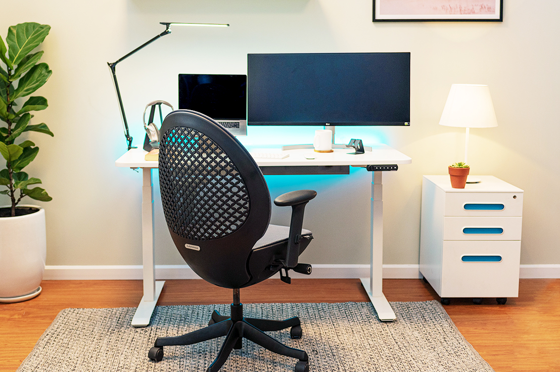 12. Desk Setup for the Small Home Office Space