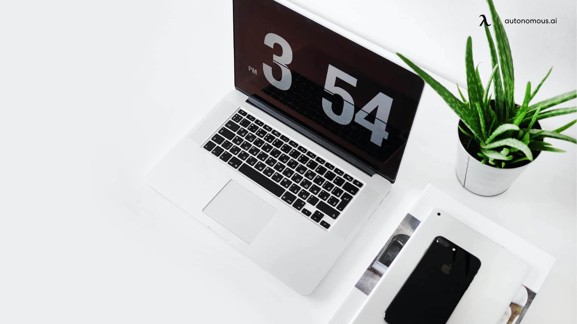 A timer is standing desk essential accessory