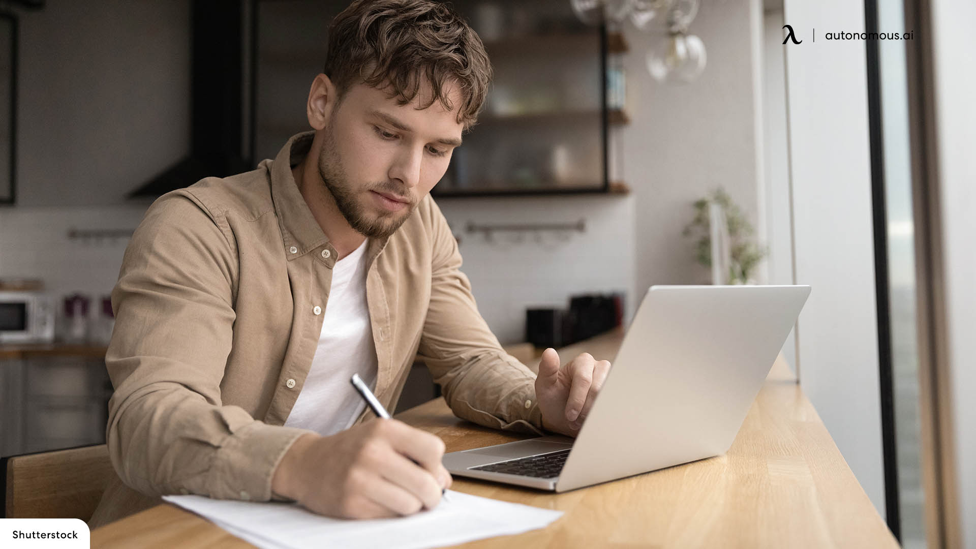 Listing out the Essentials and Equipment of the Home Office