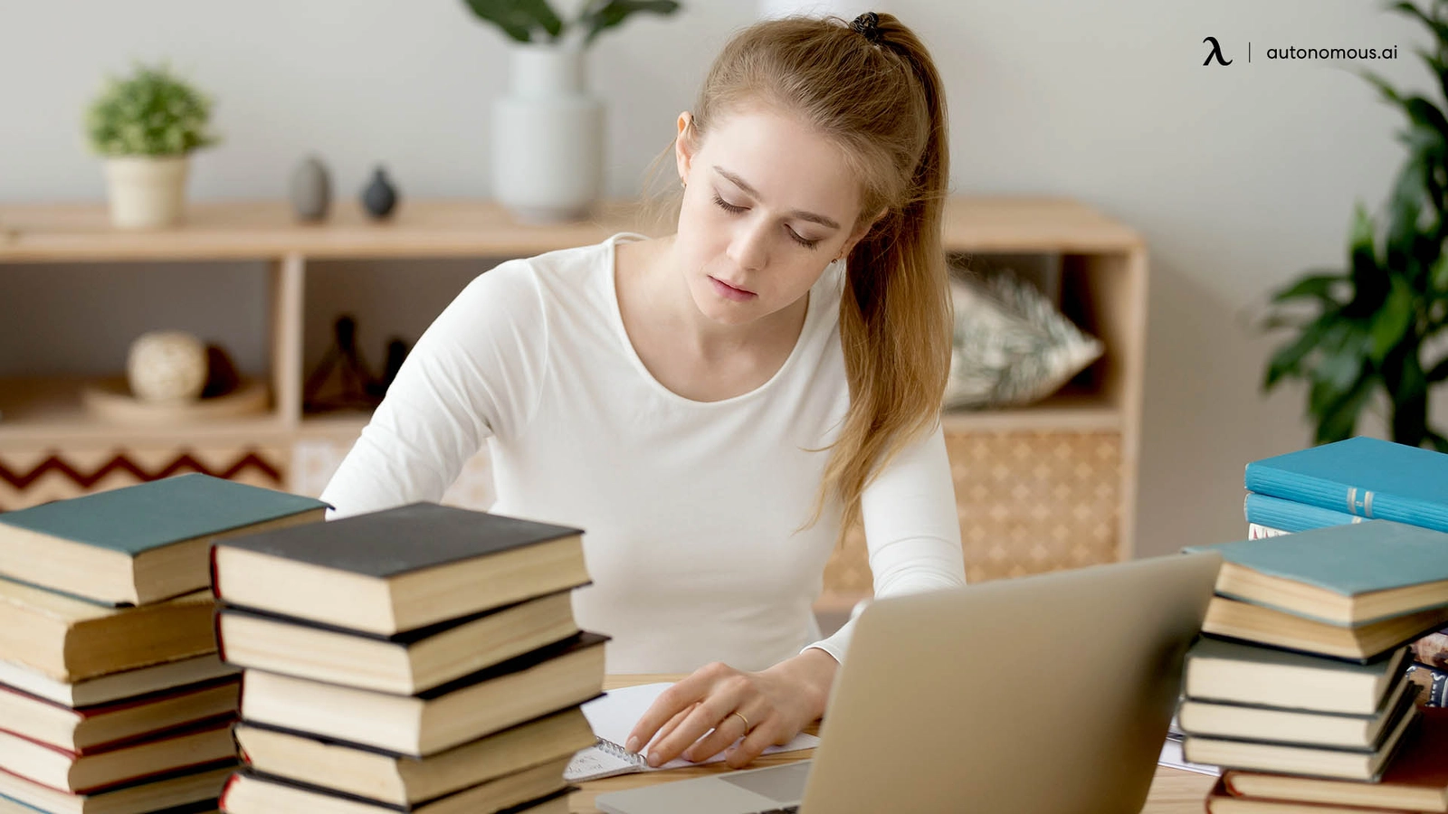 Sitting at a Desk All Day? How to Maintain a Good Posture?