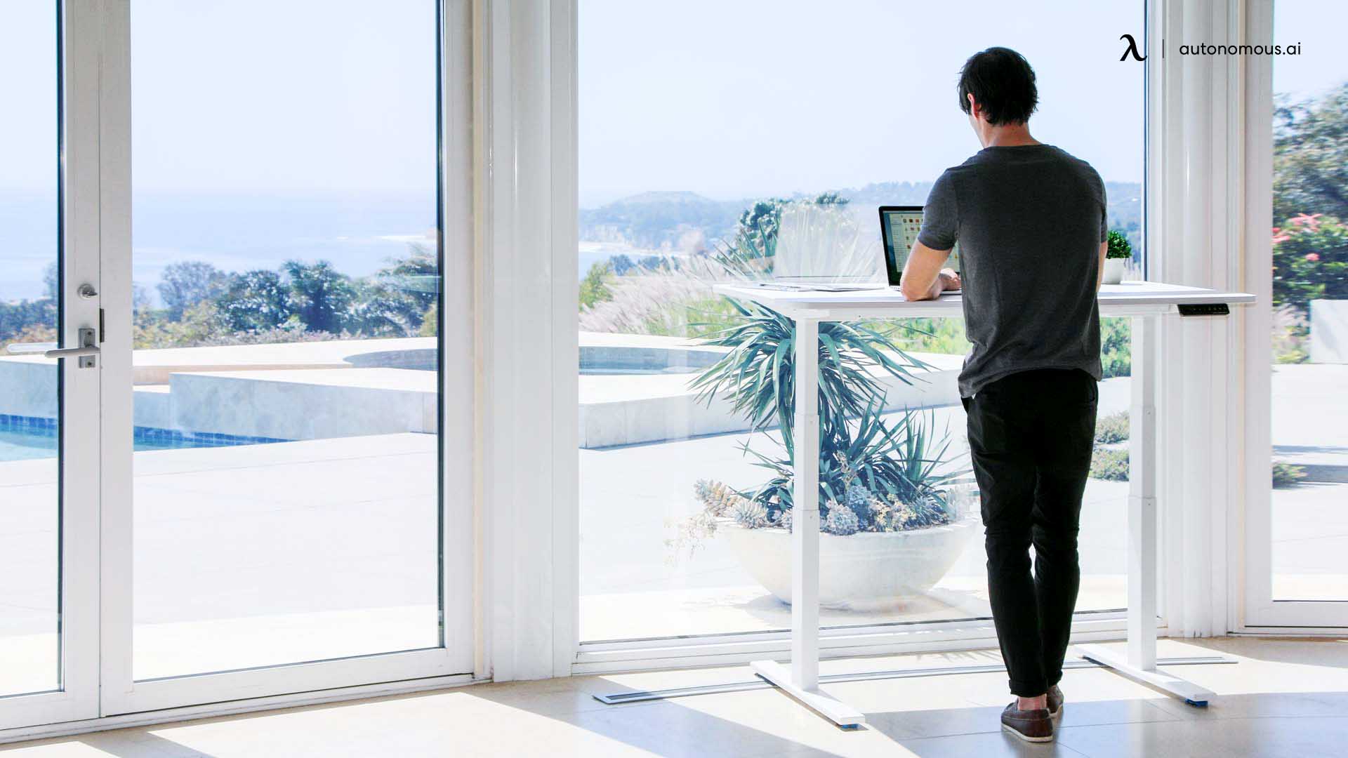 Pros of Automatic Standing Desks